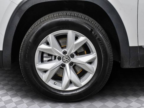 Used 2023 Volkswagen Atlas Cross Sport SEL image 34