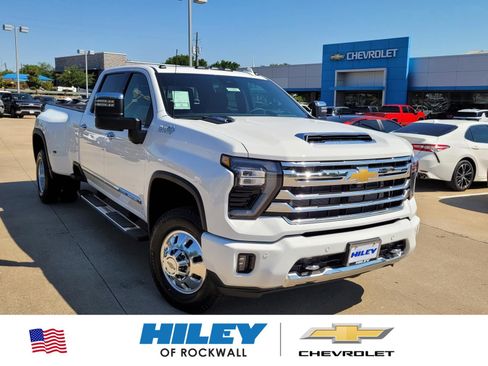 New 2026 Chevrolet Silverado 3500 High Country w/ High Country Premium Package AWD/4WD image 1