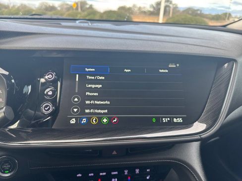 Used 2022 Buick Envision Essence w/ Safety Package image 8