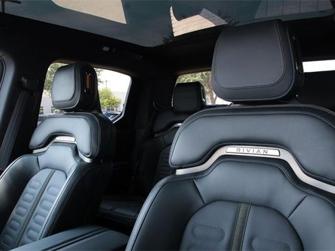 Used 2025 Rivian R1T Adventure image 11