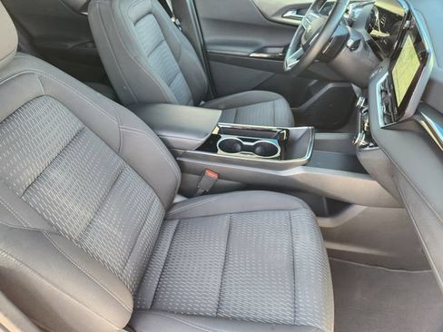Used 2025 Chevrolet Equinox LT AWD/4WD image 19