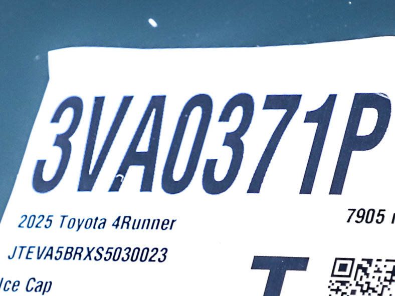 Used 2025 Toyota 4Runner TRD Off-Road Premium w/ Tow Technology Package AWD/4WD image 32