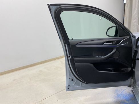 Used 2023 BMW X4 xDrive30i w/ M Sport Package image 21