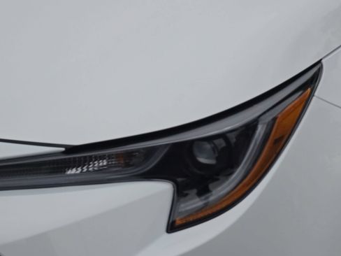 Used 2026 Toyota Corolla LE FWD image 29