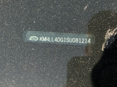 Used 2025 Hyundai Elantra SE FWD image 4
