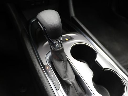 Used 2024 Chevrolet Malibu LT image 25