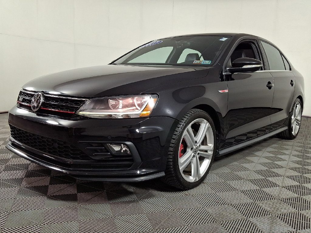 Used 2017 Volkswagen Jetta GLI FWD image 6