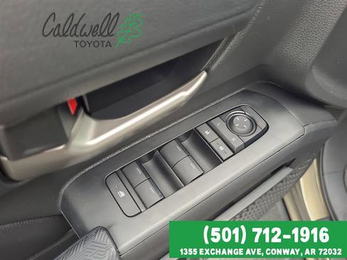 Certified 2024 Toyota Tacoma TRD Off-Road AWD/4WD image 20