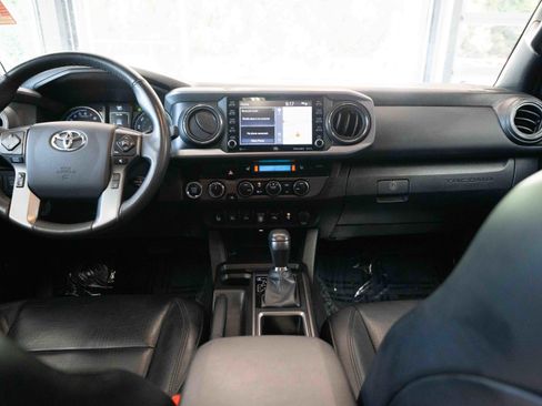 Used 2023 Toyota Tacoma TRD Sport w/ TRD Premium Sport Package AWD/4WD image 20