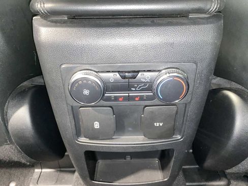 Used 2020 Ford Explorer XLT w/ Comfort Package AWD/4WD image 25