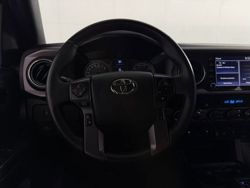 Used 2022 Toyota Tacoma TRD Off-Road w/ Technology Package image 42