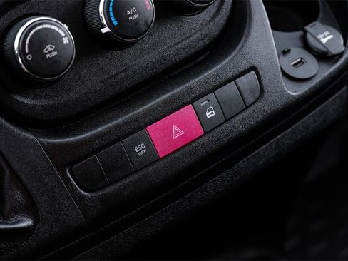 Used 2021 RAM ProMaster 1500 image 22