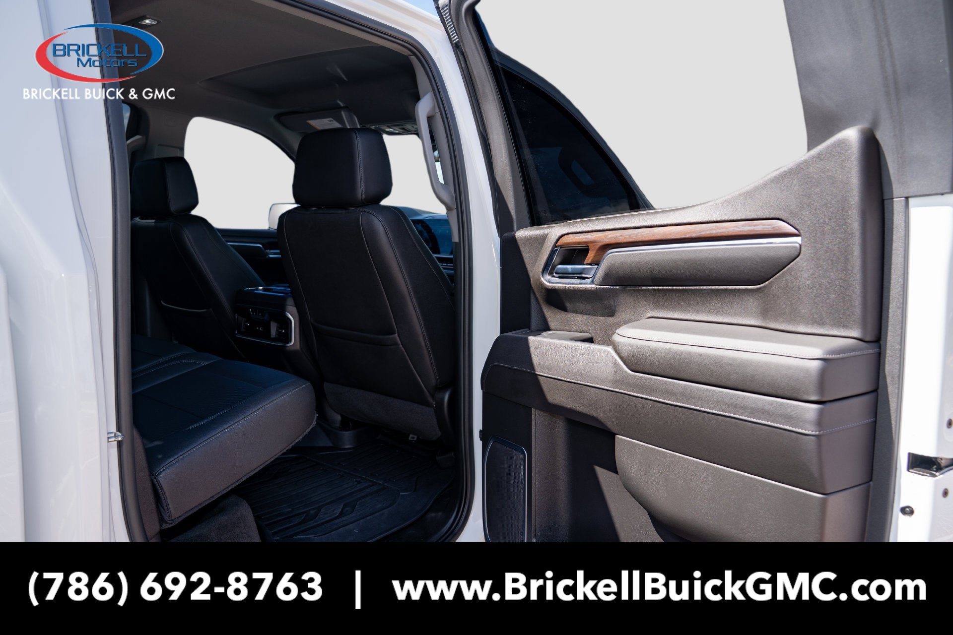 Used 2022 GMC Sierra 1500 SLT w/ SLT Premium Plus Package AWD/4WD image 28