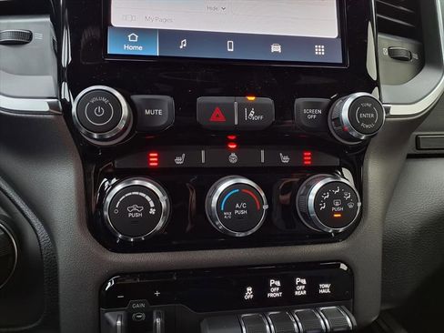 New 2026 RAM 1500 Big Horn AWD/4WD image 12