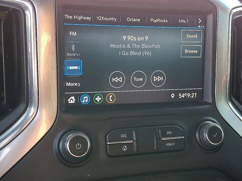 Used 2022 Chevrolet Silverado 1500 RST image 16