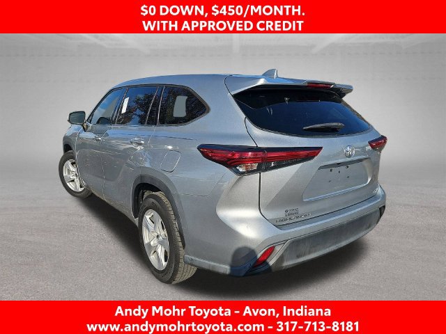 Used 2021 Toyota Highlander LE FWD image 5