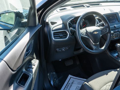 Used 2020 Chevrolet Equinox LT image 10