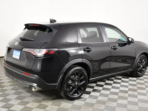 Certified 2025 Honda HR-V Sport image 5