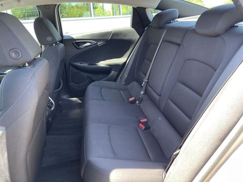 Used 2024 Chevrolet Malibu LT FWD image 34