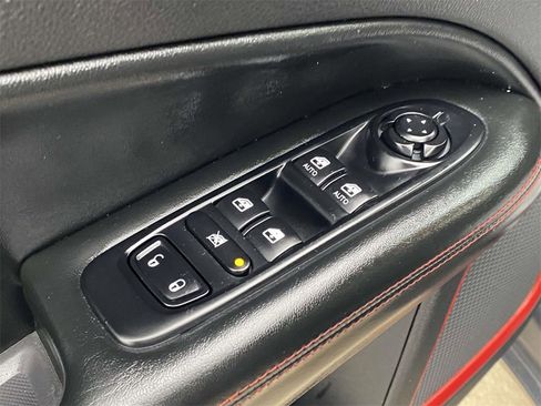 Used 2020 Jeep Compass Trailhawk image 20