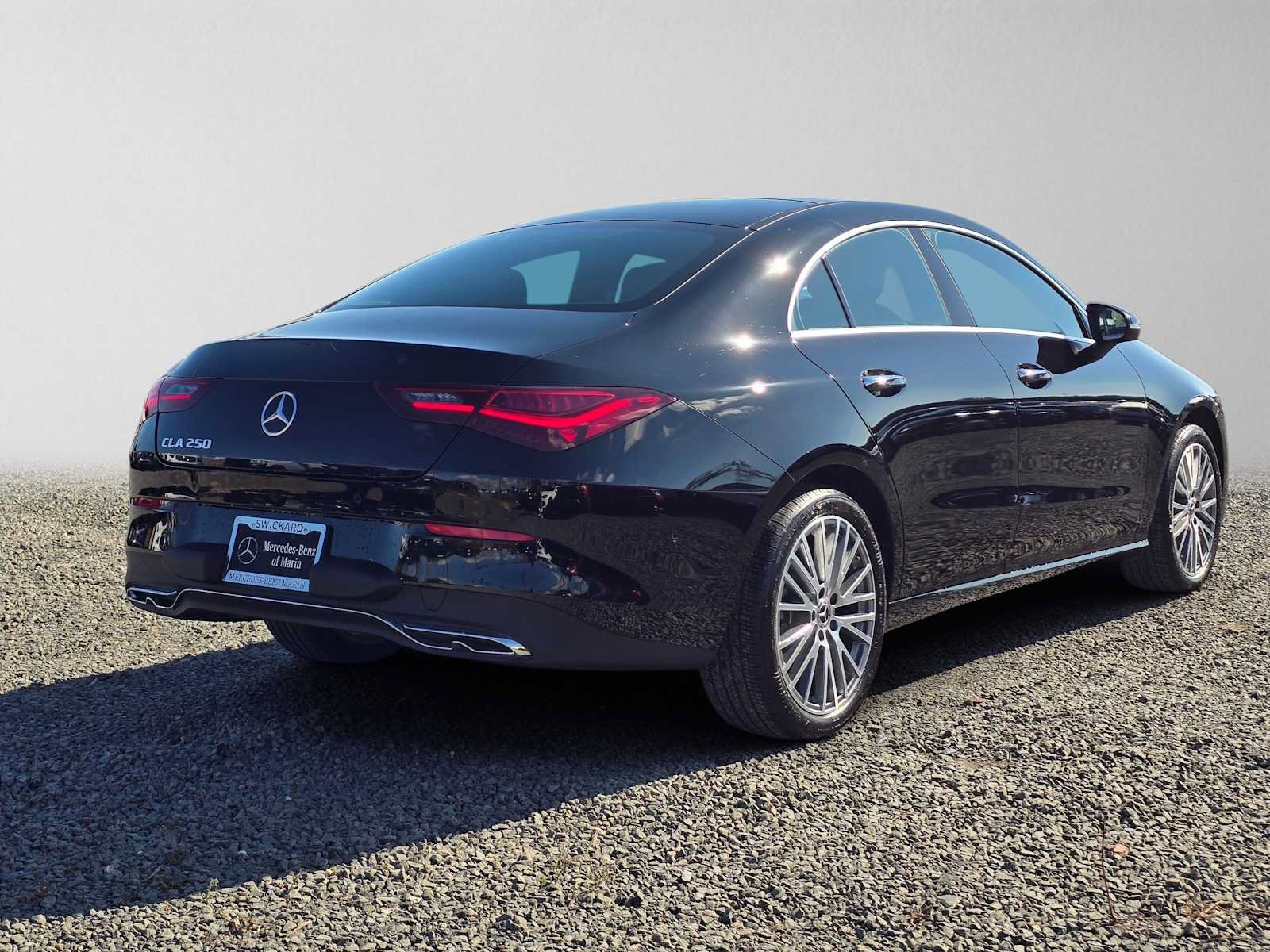 Used 2024 Mercedes-Benz CLA 250 image 3