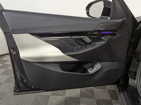 Used 2025 BMW 530i xDrive 530i xDrive image 14