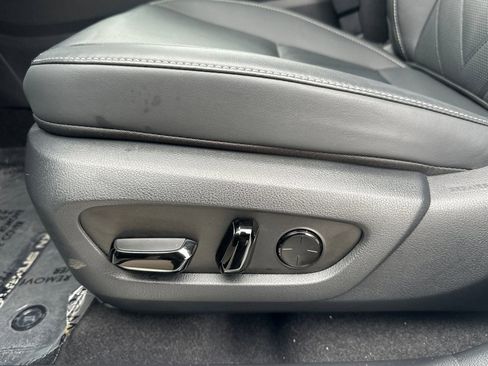 Used 2024 Lexus NX 450h+ AWD w/ Luxury Package image 13