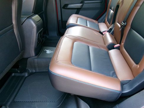 Used 2024 Ford Bronco Outer Banks AWD/4WD image 28