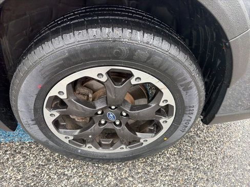 Used 2023 Subaru Crosstrek 2.0i image 17