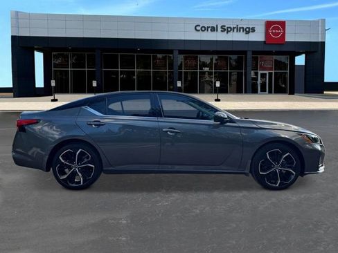 New 2026 Nissan Altima 2.5 SR FWD image 6