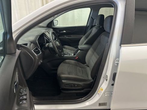 Used 2024 Chevrolet Equinox LT image 6