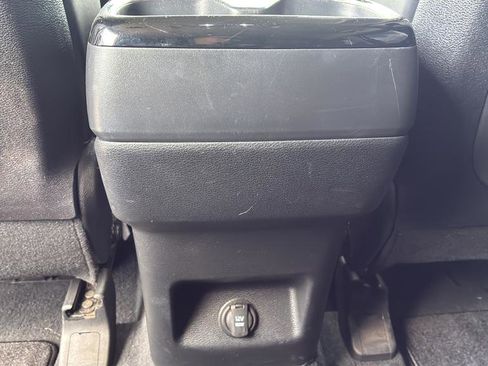 Used 2024 Kia Telluride S w/ S Sunroof Package FWD image 26