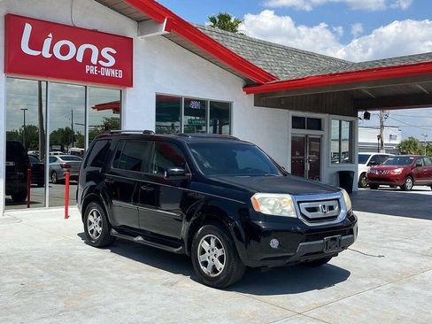 Used 2010 Honda Pilot Touring image 2