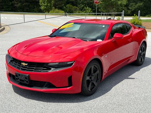 Used 2022 Chevrolet Camaro LT RWD image 3