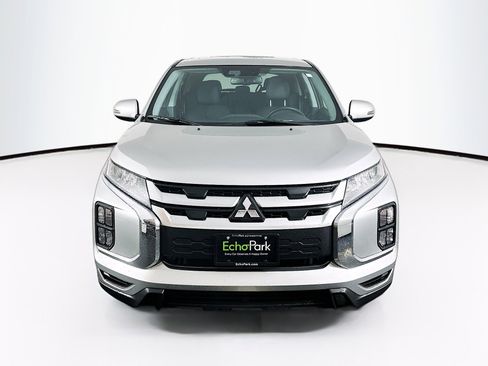 Used 2025 Mitsubishi Outlander Sport SE image 2