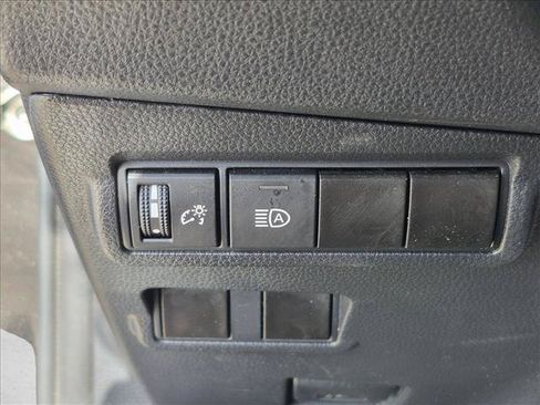 Used 2022 Toyota Corolla Cross LE FWD image 10