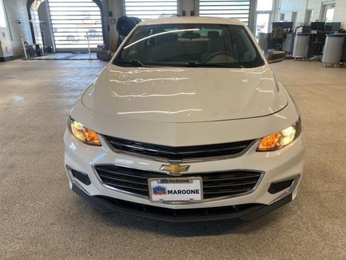 Used 2017 Chevrolet Malibu LS w/ LPO, Convenience Package 1 FWD image 2