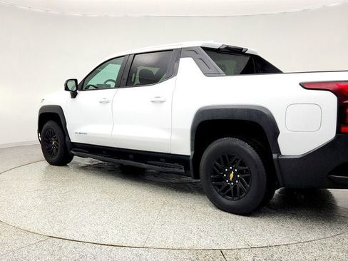 Used 2024 Chevrolet Silverado EV W/T image 7