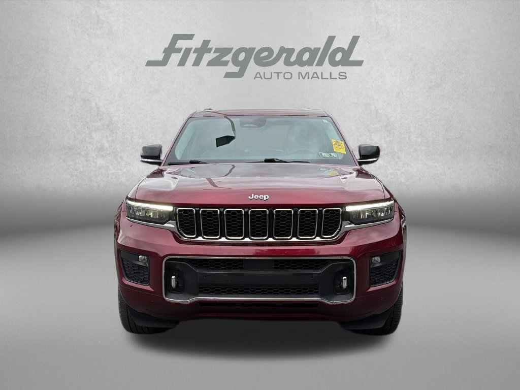Used 2023 Jeep Grand Cherokee Overland AWD/4WD image 2
