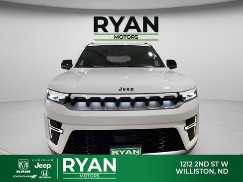 New 2026 Jeep Grand Wagoneer L Limited AWD/4WD image 4