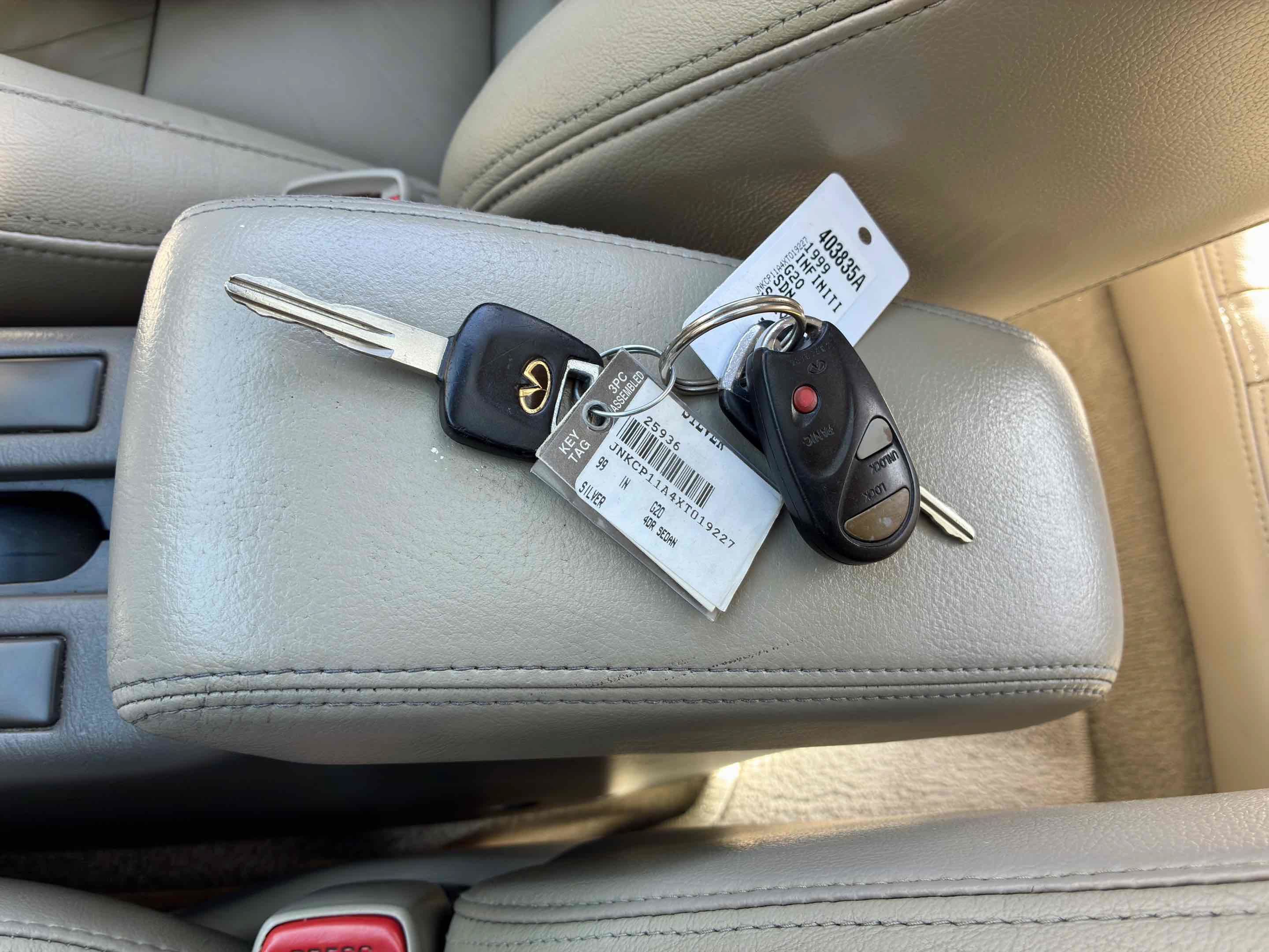 Used 1999 INFINITI G20 FWD image 52