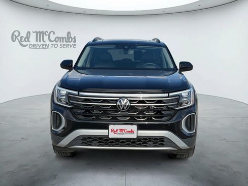 Used 2024 Volkswagen Atlas Peak Edition SEL AWD/4WD image 2
