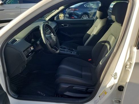 Used 2025 Honda Civic Sport image 13