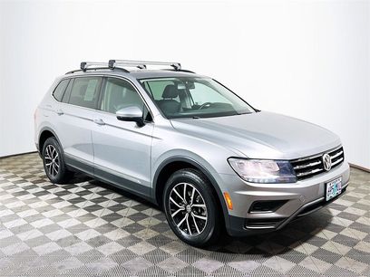 Used 2021 Volkswagen Tiguan SE w/ Panoramic Sunroof Package