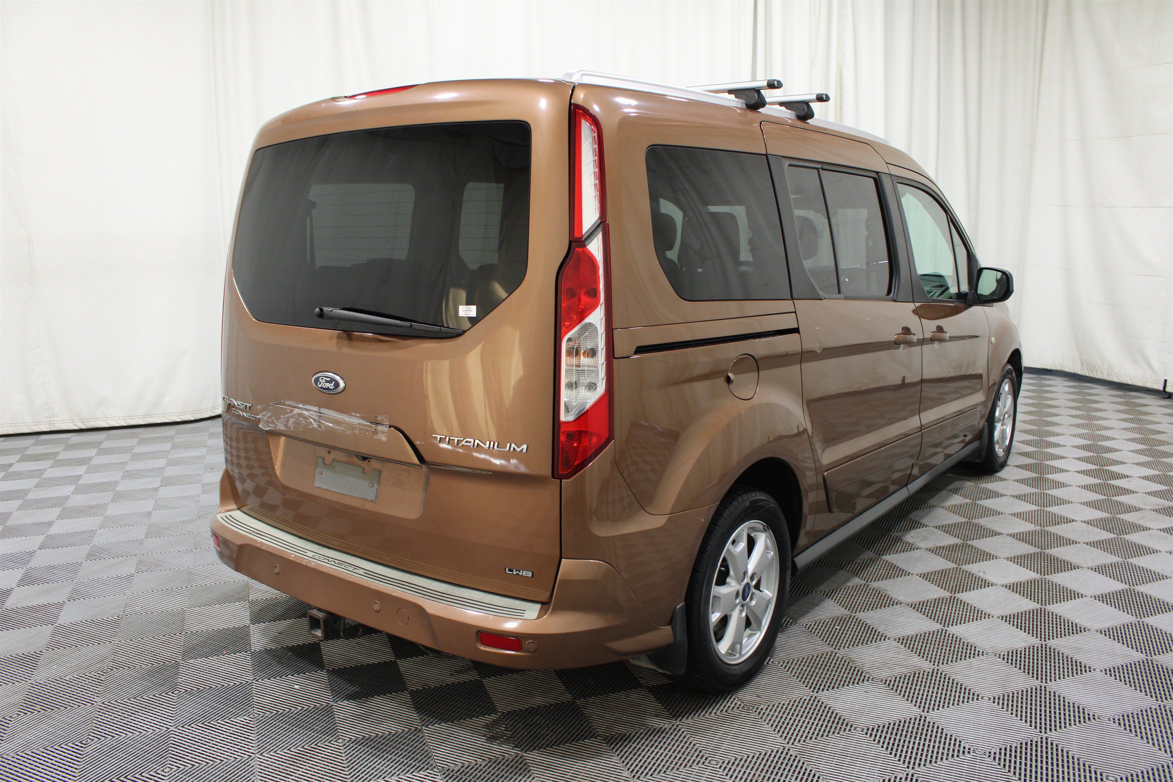 Used 2014 Ford Transit Connect Titanium FWD image 29