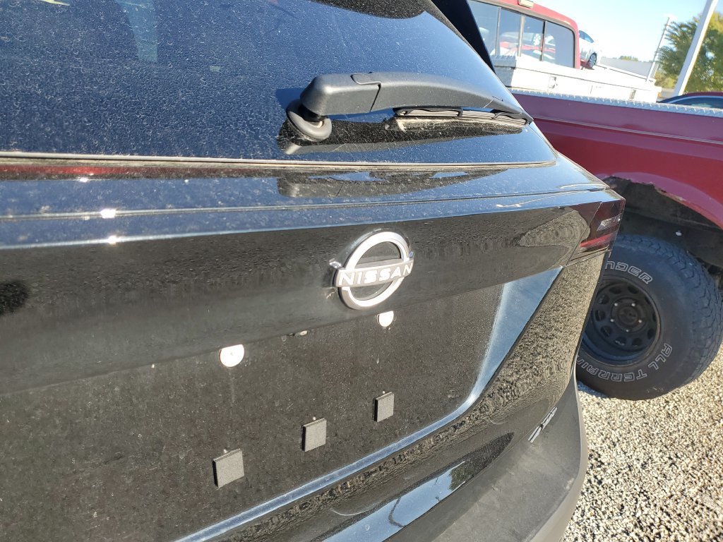 Certified 2026 Nissan Kicks SV w/ Cold Weather Package AWD/4WD image 18