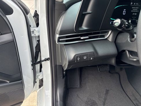 New 2026 Hyundai Elantra Hybrid FWD image 20
