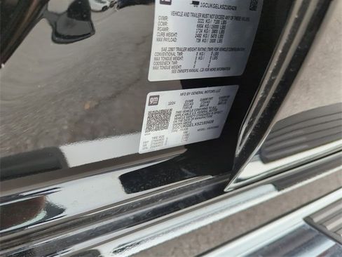 Used 2025 Chevrolet Silverado 1500 LTZ image 39