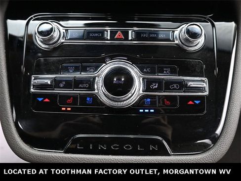 Used 2021 Lincoln Corsair Standard w/ Equipment Group 101A image 19