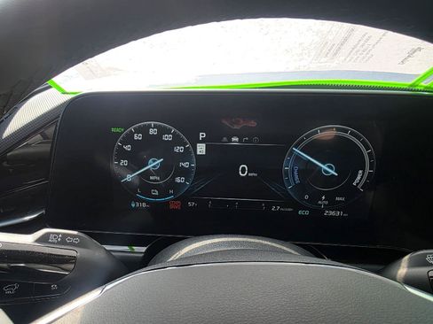 Used 2024 Kia Niro Wind w/ Wind Preserve Package FWD image 11